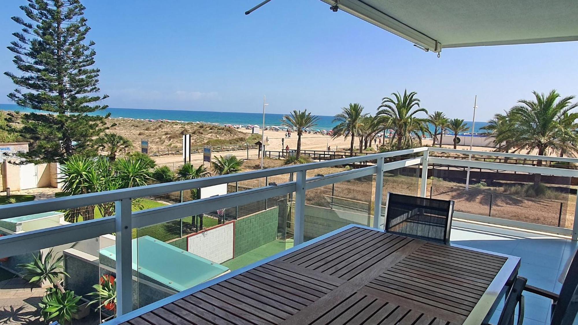 Aigua Blava Primera Linea - Alquiler Solo Familias Playa de Gandia Buitenkant foto